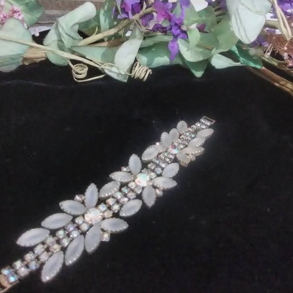 Rhinestones, and Milky Quartz style bracelet - Picture 2 of 3